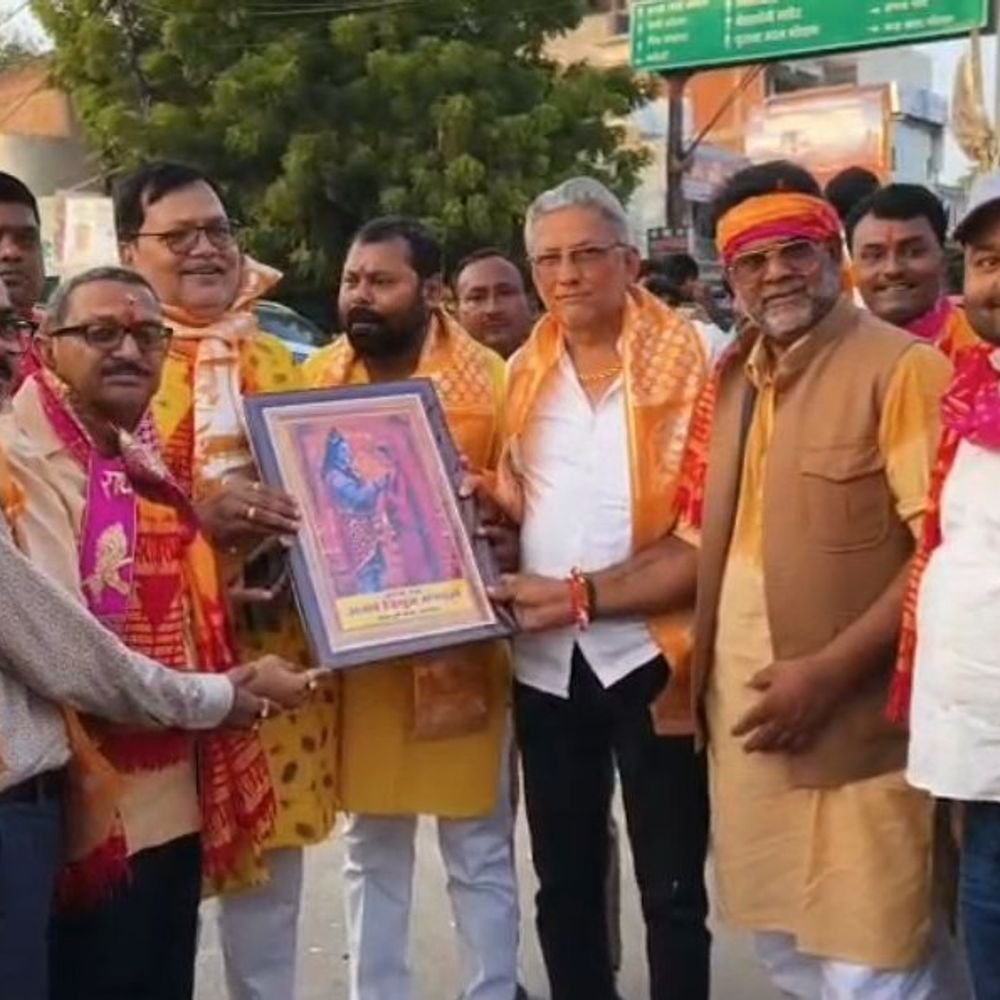 प्रतापगढ़ में शिव बरात निकाली गई:भंगवा चुंगी चौराहे पर हुआ स्वागत, डीजे की धुन पर झूमे श्रद्धालु