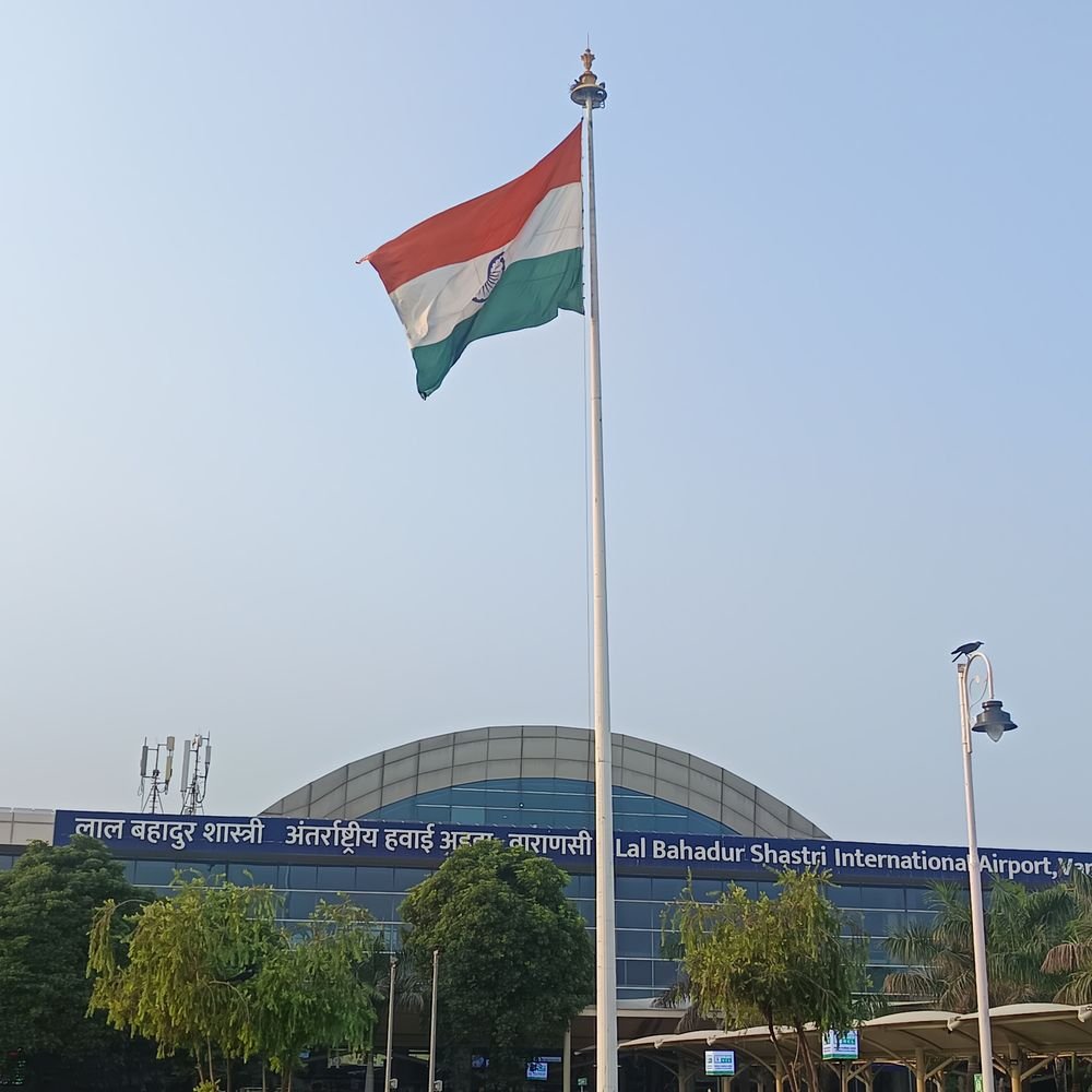 वाराणसी-शारजाह के बीच बढ़ेंगी उड़ानें:25 अक्टूबर से दो विमान होंगे संचालित, नया शेड्यूल जारी; त्योहारी सीजन में किराया भी बढ़ा