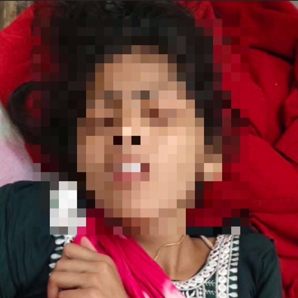 प्रेमिका को धोखे से टॉयलेट क्लीनर पिलाया:दूसरी जगह सगाई होने से नाराज थी युवती, हालत बिगड़ी तो भागा; युवक हिरासत में