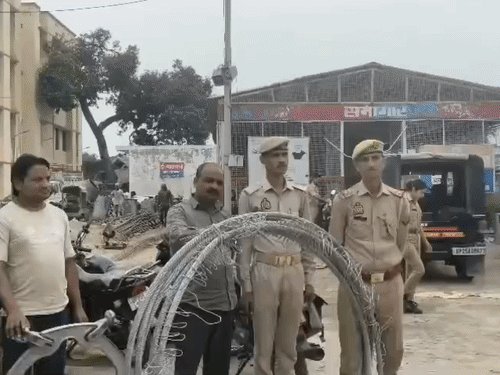 बरेली पुलिस का कबाड़ दुकानों पर बड़ा एक्शन:12 आरोपी गिरफ्तार, कबाड़ की आड़ में बिक रहा था चोरी का सामान