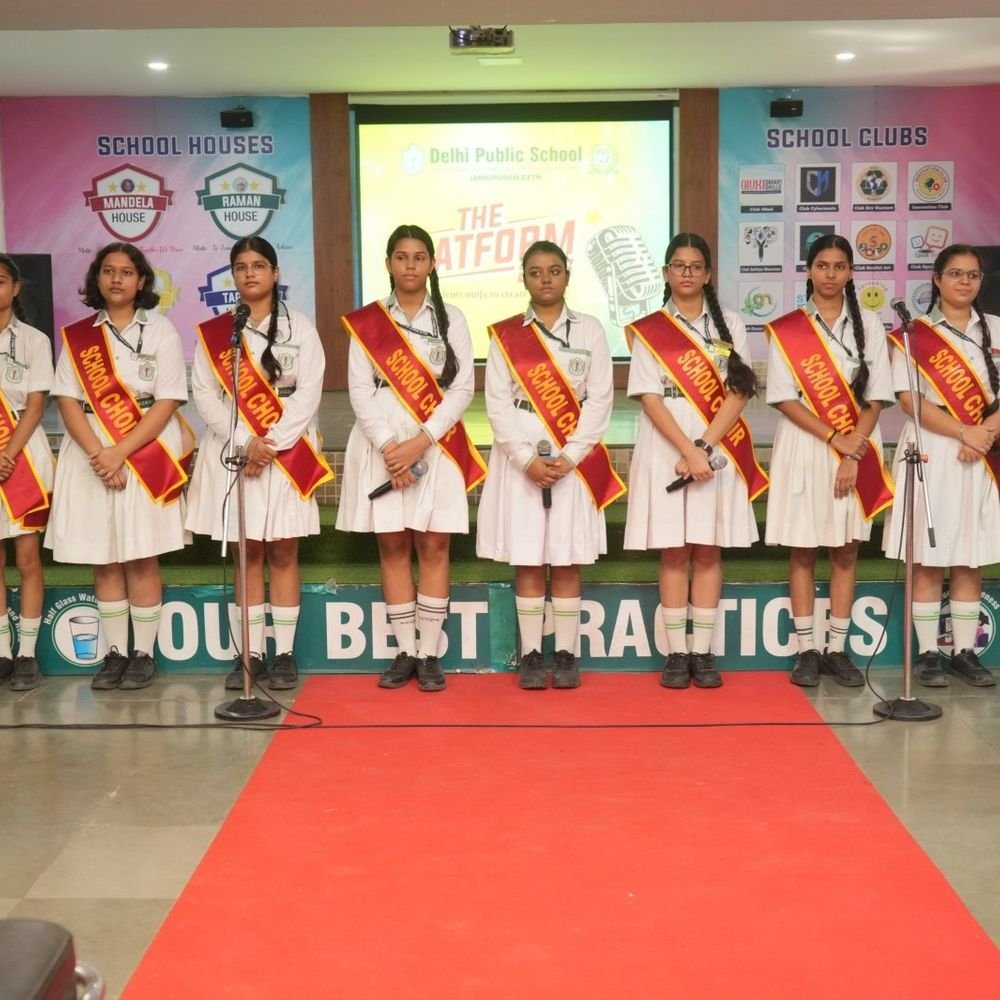लखनऊ DPS में 'प्लेटफार्म' के छठे संस्करण का आयोजन:2 दिन तक चलेंगी 22 प्रतियोगिताएं, जिला विद्यालय निरीक्षक ने किया उद्घाटन