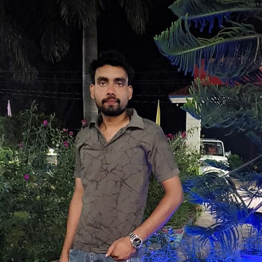जौनपुर में युवक ने गोमती नदी में छलांग लगाई:शाही पुल से कूदने से पहले बोला- मुझे माफ करना, पुलिस शव खोज रही