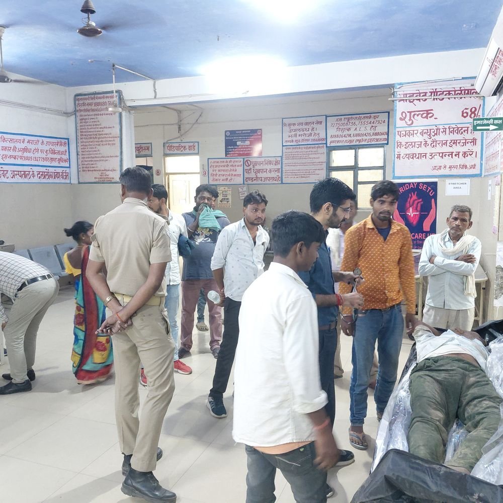 फर्रुखाबाद में शराब ठेके के पास मिला किसान का शव:शनिवार रात घर से निकले थे, जमीन का चल रहा था विवाद