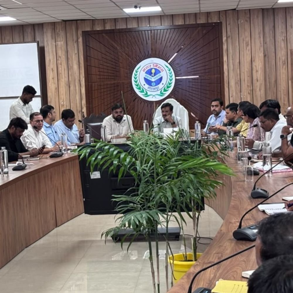 गोरखपुर में ‘अर्नब’ तूफान का रेड अलर्ट:नगर निगम ने रद्द की कर्मचारियों की छुट्टियां, 24 घंटे होगी निगरानी