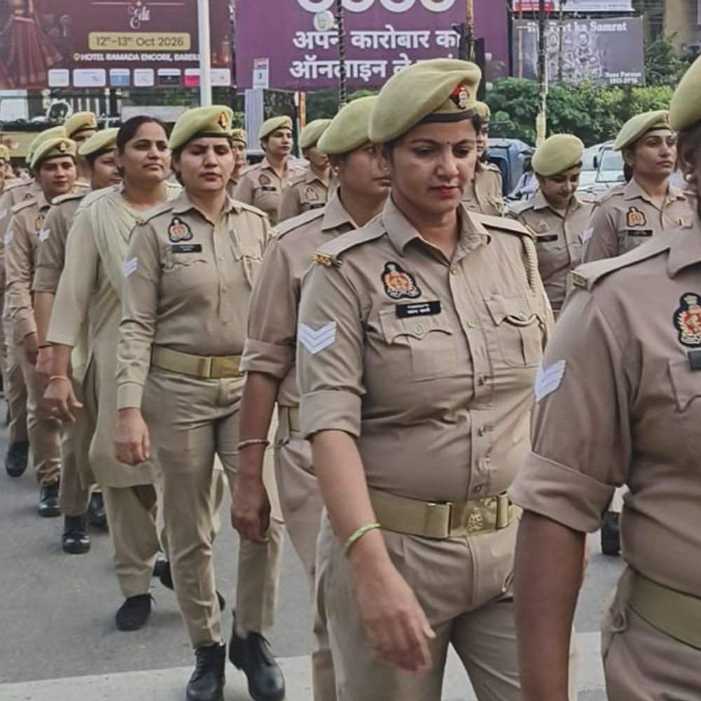 बरेली में मिशन शक्ति रैली से महिला सुरक्षा का संदेश:नवरात्रि के पहले दिन शहर के कई इलाकों में महिलाओं को किया जागरूक
