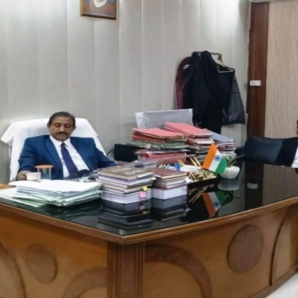 सिर्फ जानकारी नहीं, लाभ भी दिलाएं अधिकारी-जिला न्यायाधीश:मैनपुरी में 1 नवंबर को लगेगा मेगा विधिक सहायता एवं सेवा शिविर