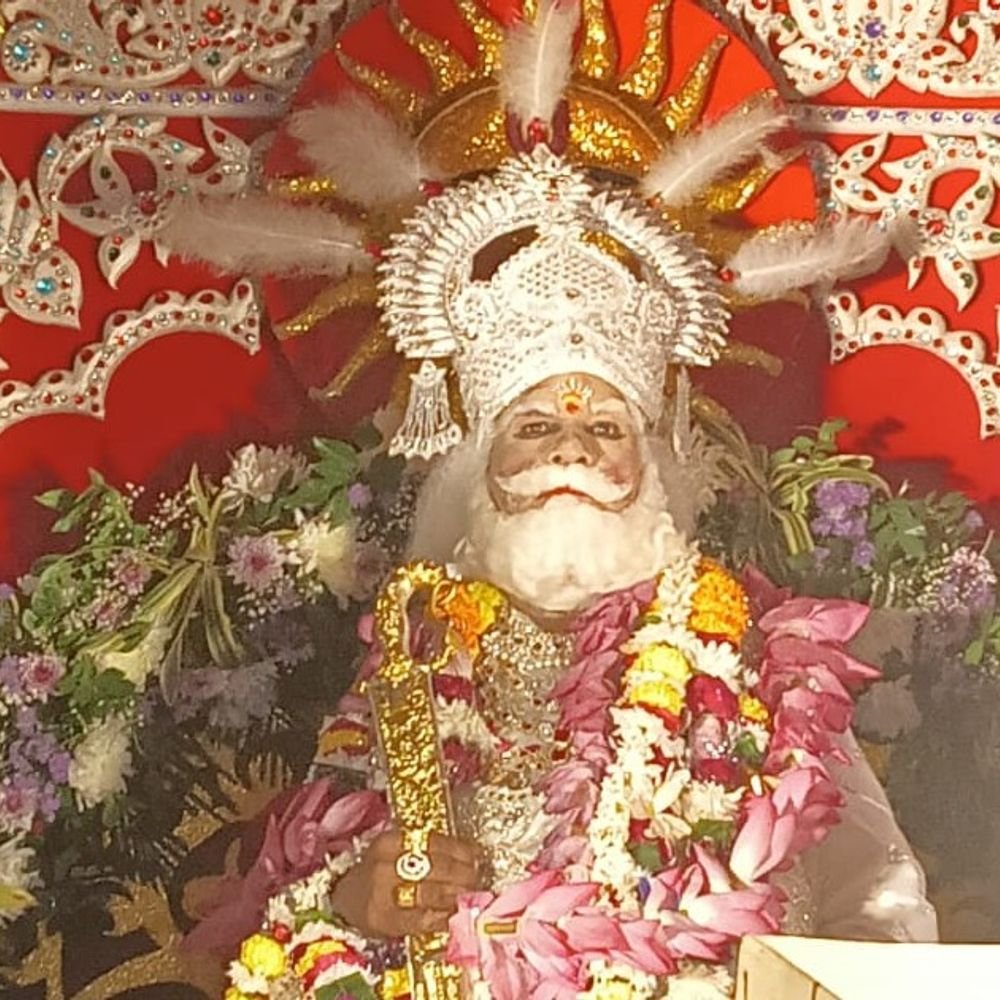 मथुरा में अग्रसेन महाराज की भव्य शोभायात्रा निकली:नगर जयकारों से गूंजा, जगह-जगह हुआ जोरदार स्वागत, अग्रबंधुओं ने लिया हिस्सा