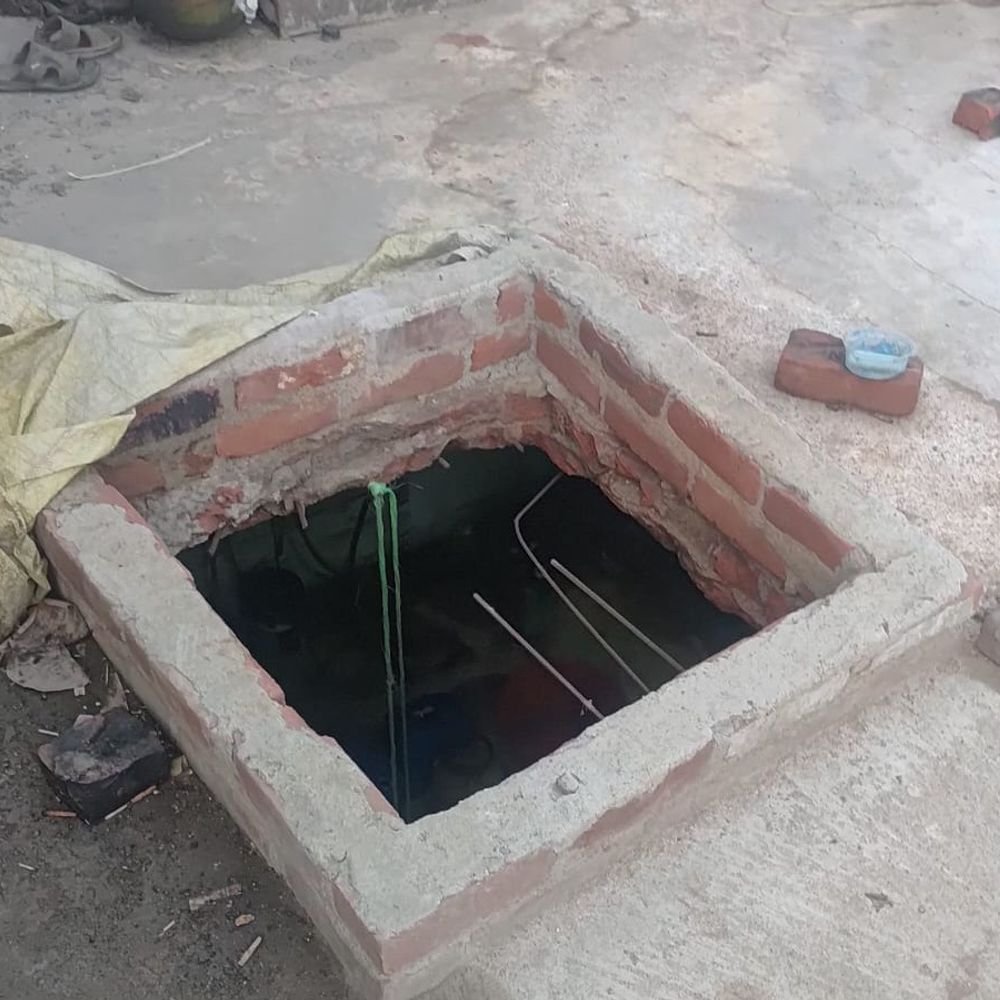 कानपुर में कारखाने से 18 किलो चांदी का पाउडर चोरी:छत के होल से घुसा चोर, हत्या के डर से सोने का नाटक करते रहे 2 कारीगर
