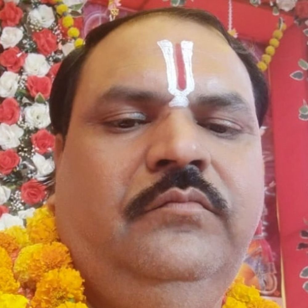 हैरिंग्टनगंज में श्रीकृष्ण की बाल लीलाओं का वर्णन:भागवत कथा में माखन चोरी से गोवर्धन धारण तक के प्रसंग सुनाए