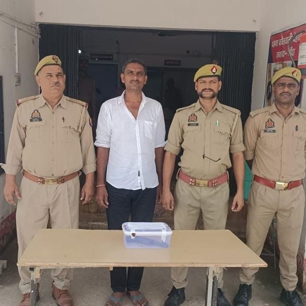 बांदा में बाइक सवार पर फायरिंग करने वाला आरोपी गिरफ्तार:पुलिस ने बुंदेलखंड एक्सप्रेस-वे से पकड़ा, अवैध तमंचा और खोखा बरामद किया