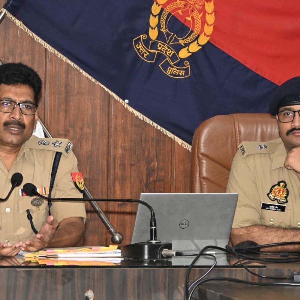 बुलंदशहर में जमीन दिलाने के नाम पर 56.70 लाख ठगे:3 पर केस, सस्ते दाम में जमीन दिलाने का झांसा दिया