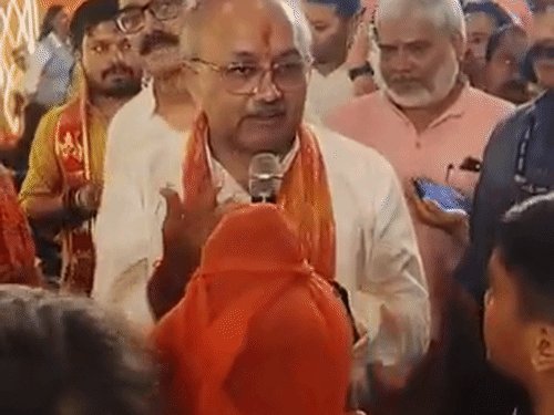 BJP विधायल बोले-अखिलेश शहर पश्चिमी से मुस्लिम प्रत्याशी देंगे:सिद्धार्थ नाथ ने कहा मेरी विधानसभा में मुसलमानों की बड़ी संख्या, वो सवाल पूछ रहे