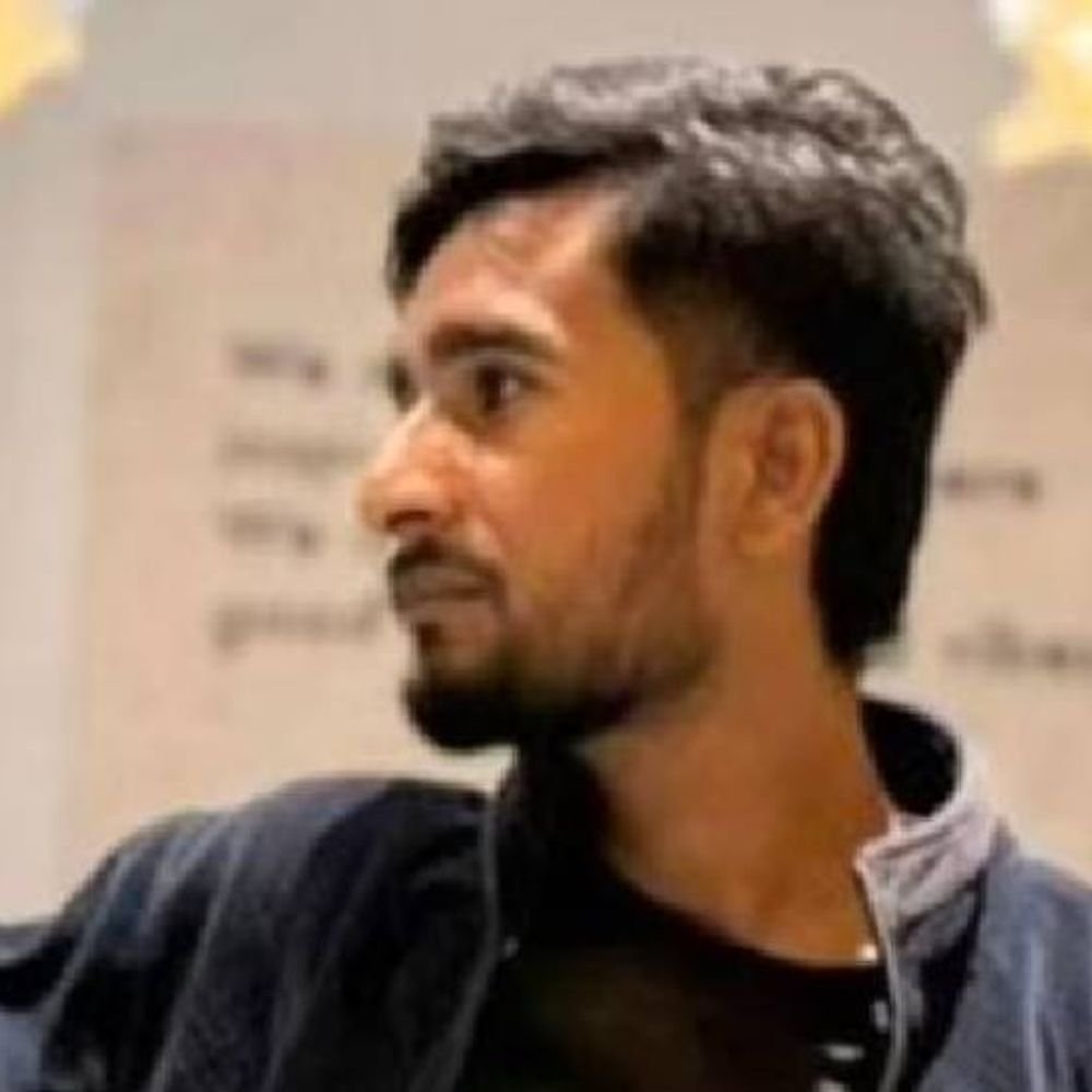 पाकिस्तानी आतंकी नेटवर्क से जुड़ा कर्नाटक का युवक गिरफ्तार:व्हाट्सएप-इंस्टाग्राम पर हथियार तस्करी और बिक्री को लेकर बातचीत का आरोप, यूपी-एमपी के युवक भी संपर्क में