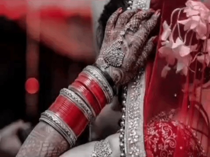 सुहागरात का वीडियो वायरल करने की धमकी देता है पति:गोरखपुर में फर्जी सरकारी टीचर बनकर शादी की, पत्नी से देह व्यापार कराना चाहता है