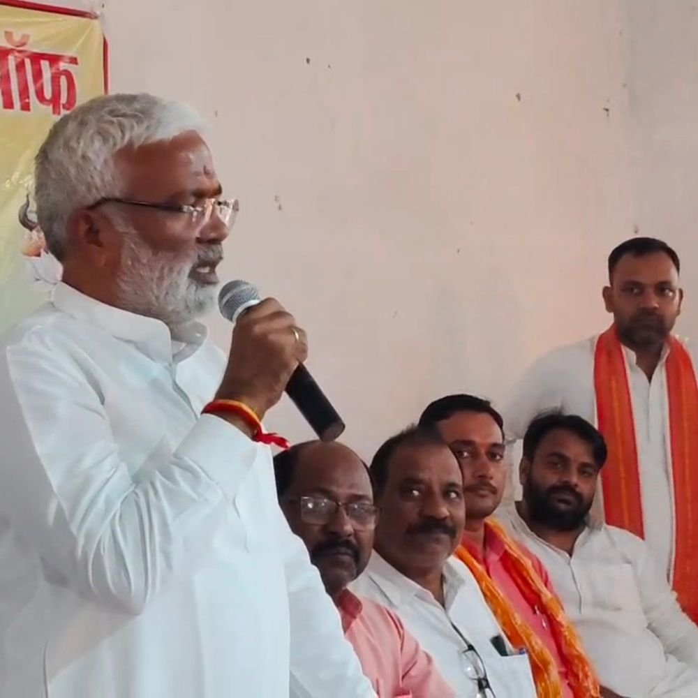 डबल इंजन सरकार ने प्रदेश से भय खत्म किया:स्वतंत्र देव सिंह बोले- कार्यकर्ता से चुनावी रणनीति में सक्रिय रहें