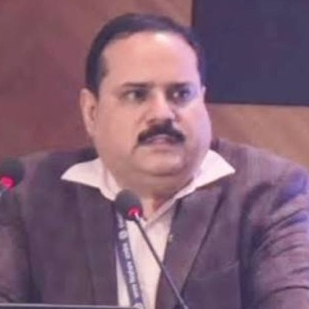 विवादित पोस्ट पर CEO यूपी ने माफी मांगी:'राम ने शर्मा को मारा' पोस्ट को लेकर सोशल मीडिया पर हो रही थी आलोचना