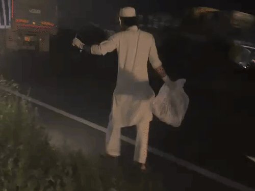 झांसी में लाश को 3 दिनों तक रौंदते रहे वाहन:किसान के सैकड़ों टुकड़ों में गठरी में बांधना पड़ा, बेटे ने कपड़े-चप्पल से शिनाख्त की
