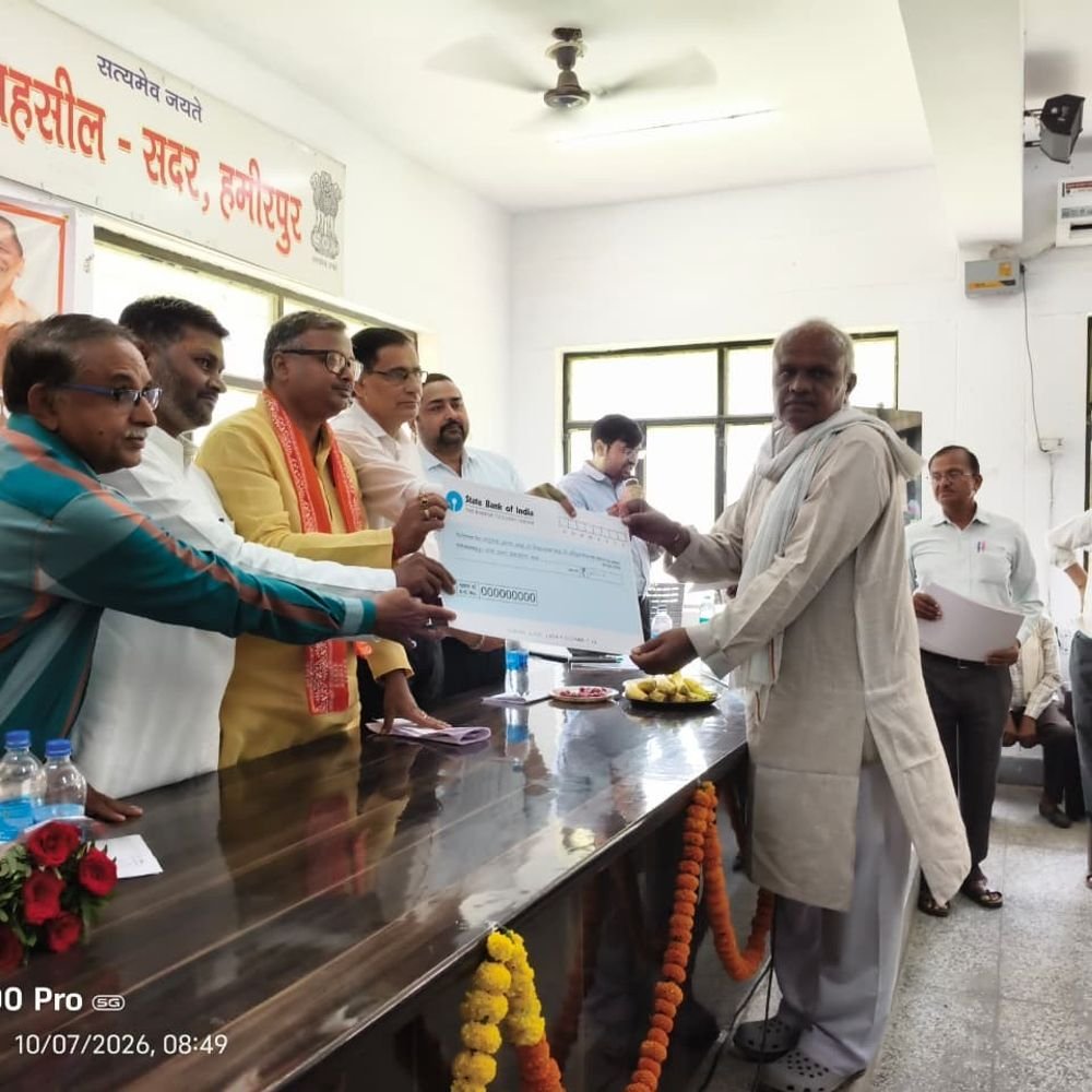 हमीरपुर में बाढ़-बारिश पीड़ितों को 2.09 करोड़ की राहत राशि:3,008 किसानों और 1,696 लोगों के खातों में सीधे भेजे गए पैसे