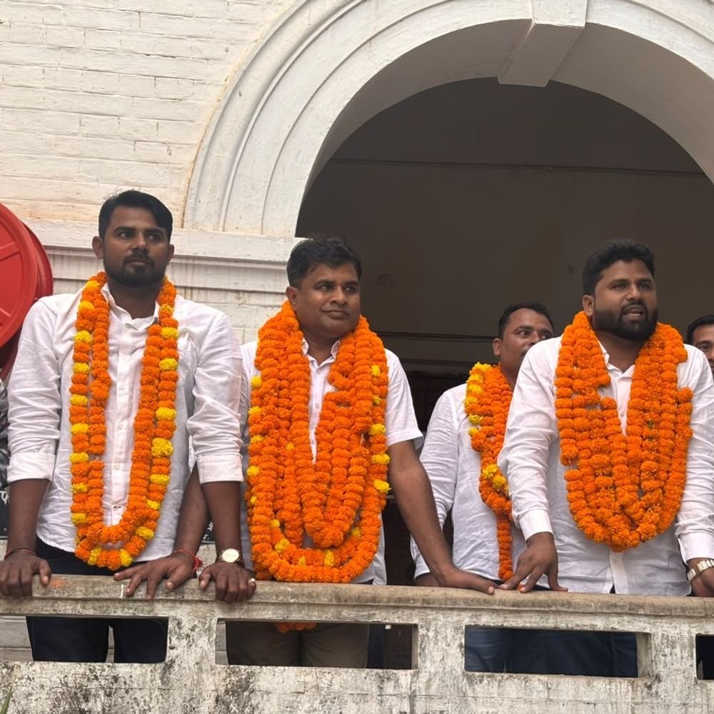 यूपी बोर्ड कर्णिक संघ के फिर अध्यक्ष निर्वाचित मान सिंह:जंग बहादुर महामंत्री चुने गए, कार्यकारिणी के 15 सदस्य निर्विरोध चुने गए