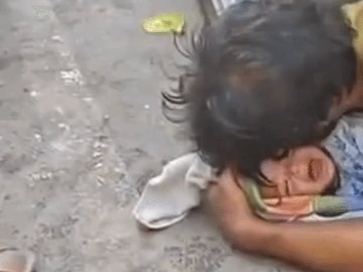 फिरोजाबाद में ढाबे पर हंगामा, पुलिस से हाथापाई की कोशिश:बच्ची को जीप के पहिए के नीचे रखा, दो हिरासत में