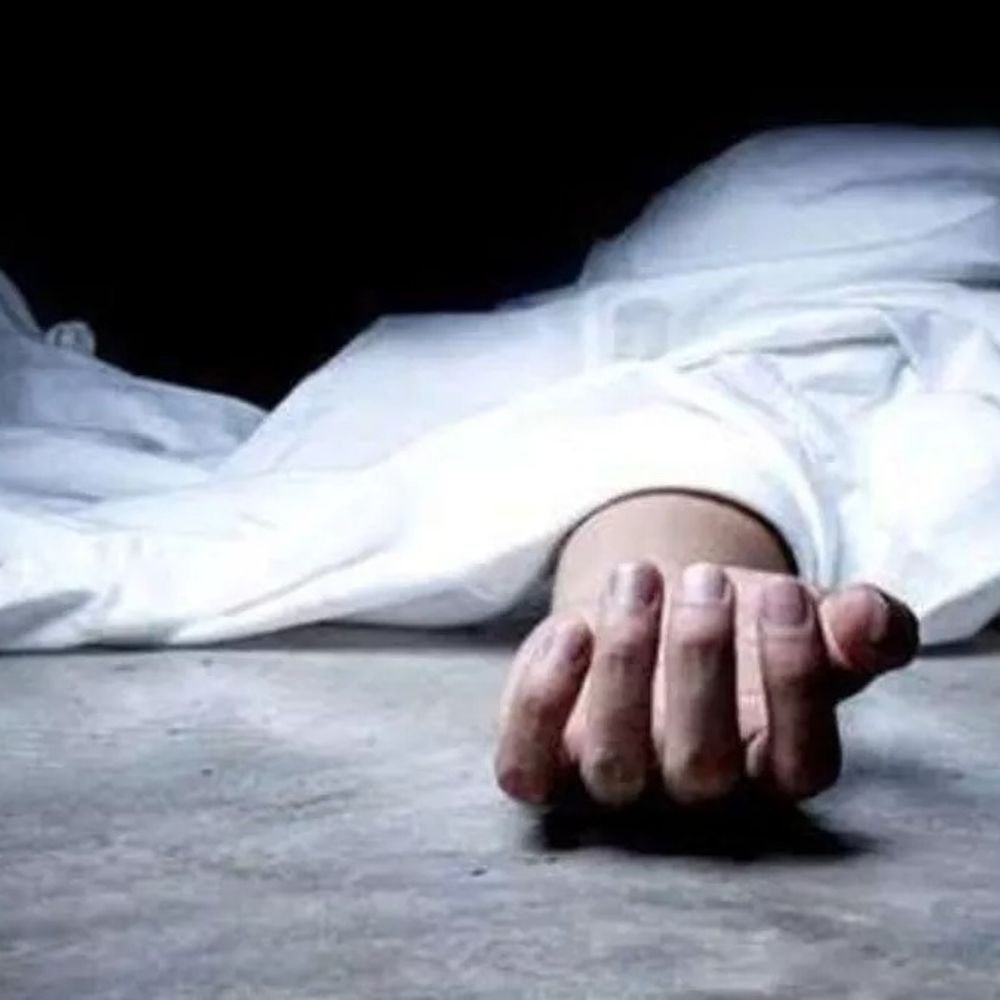 लखनऊ में अज्ञात युवक का शव मिला:दोनों पैर बंधे थे, सिर पर चोट के निशान; पुलिस जांच में जुटी