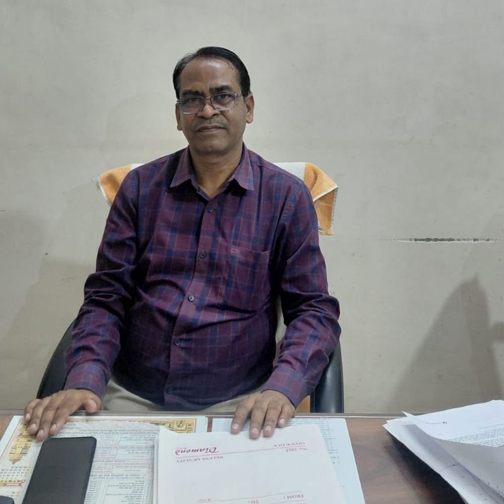 हापुड़ में दुर्गा पूजा, रामलीला के लिए बिजली सुरक्षा एडवाइजरी:आयोजकों से कहा- अस्थायी कनेक्शन, जनरेटर, लाइटिंग और साउंड सिस्टम सुरक्षित रखें