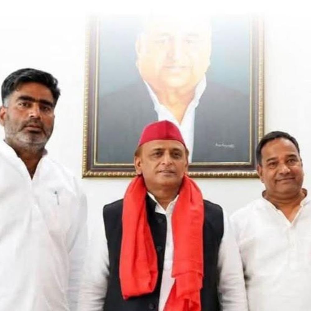 सपा में शामिल होगें बसपा नेता दारा सिंह प्रजापति:अखिलेश यादव से की मुलाकात, 26 अक्टूबर को लखनऊ में लेंगे पार्टी की सदस्यता