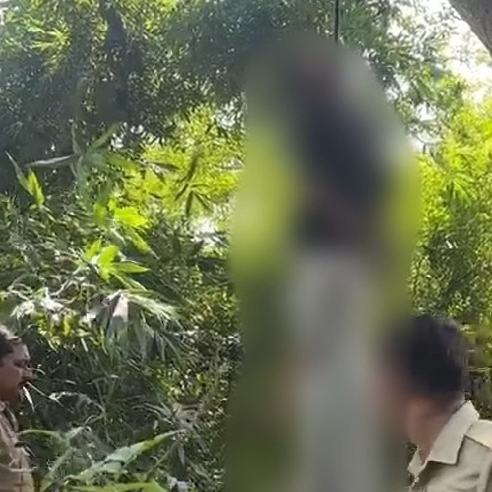उन्नाव में पेड़ से लटका मिला युवक-युवती का शव:11 महीने पहले हुई थी शादी, पुलिस ने प्रेम-प्रसंग की आशंका जताई