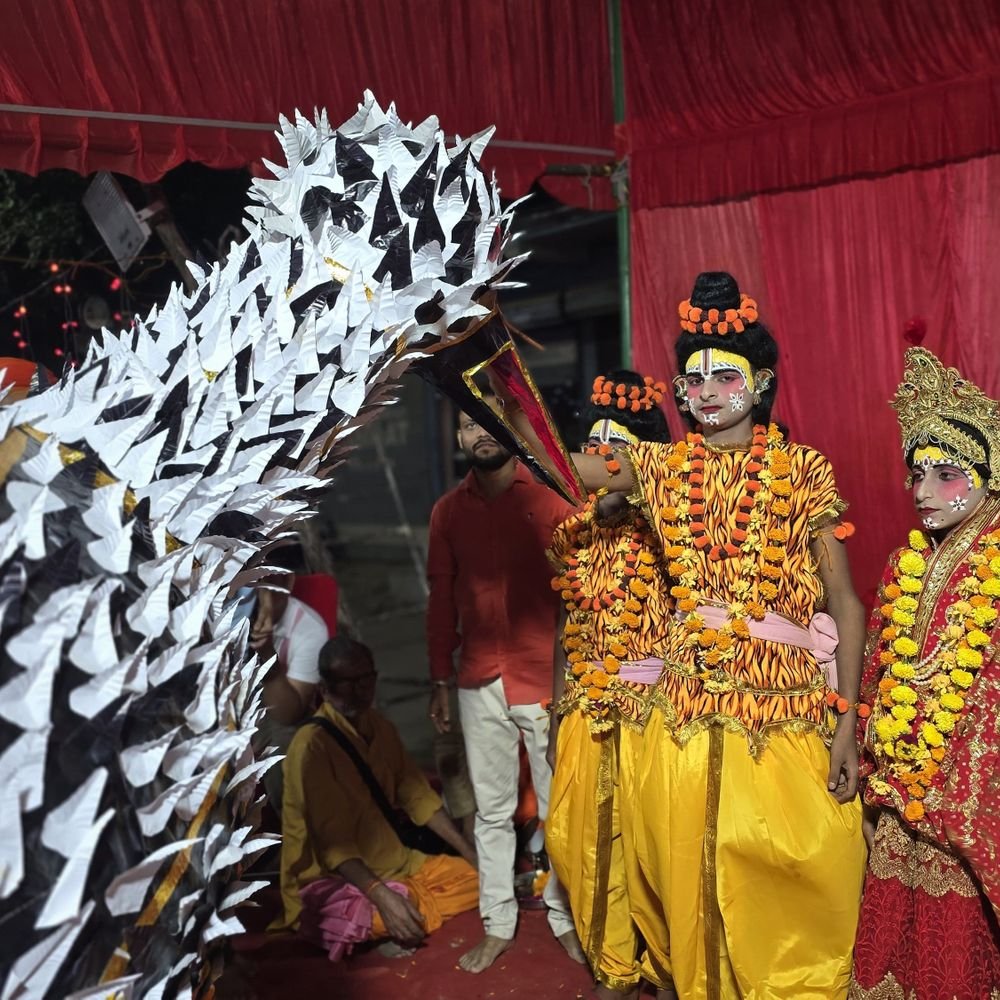 श्रीराम ने जयंत को दंड देकर किया उद्धार:बाराबंकी के दशहराबाग की रामलीला में जयंत प्रसंग का मंचन