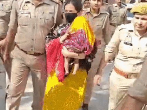 यूपी पुलिस ने की साहिल मुस्कान को फांसी की सराहना:देश भर में चर्चित ब्लू ड्रम हत्याकांड में ट्वीट कर गिनाईं जांच की खूबियां