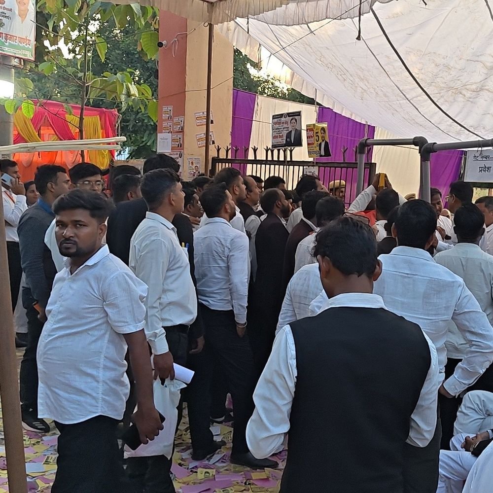 सुल्तानपुर बार एसोसिएशन चुनाव: 85% से ज्यादा मतदान:63 प्रत्याशियों की किस्मत मतपेटियों में बंद, 1,771 अधिवक्ता ने डाले वोट