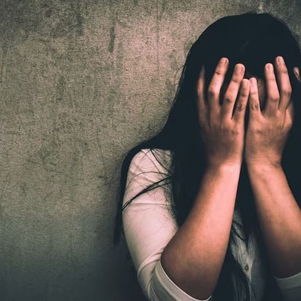 नाबालिग से दुष्कर्म का आरोप, किशोर पकड़ा गया:इंस्टाग्राम से दोनों एक-दूसरे के संपर्क में आए, जान से मारने की धमकी दी