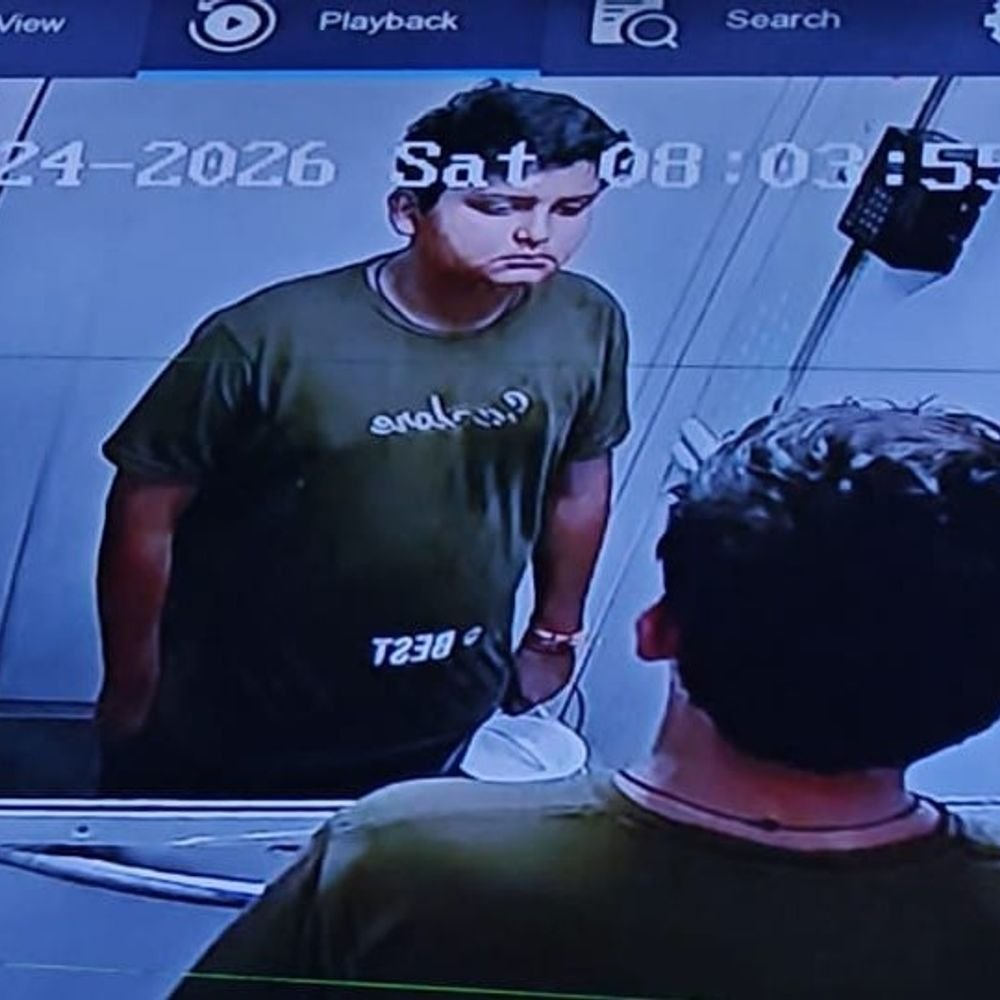 12वीं मंजिल से गिरे छात्र की मौत-FIR:पिता ने जताई हत्या की आशंका, पोस्टमार्टम रिपोर्ट पर उठाए सवाल; पुलिस जांच में जुटी