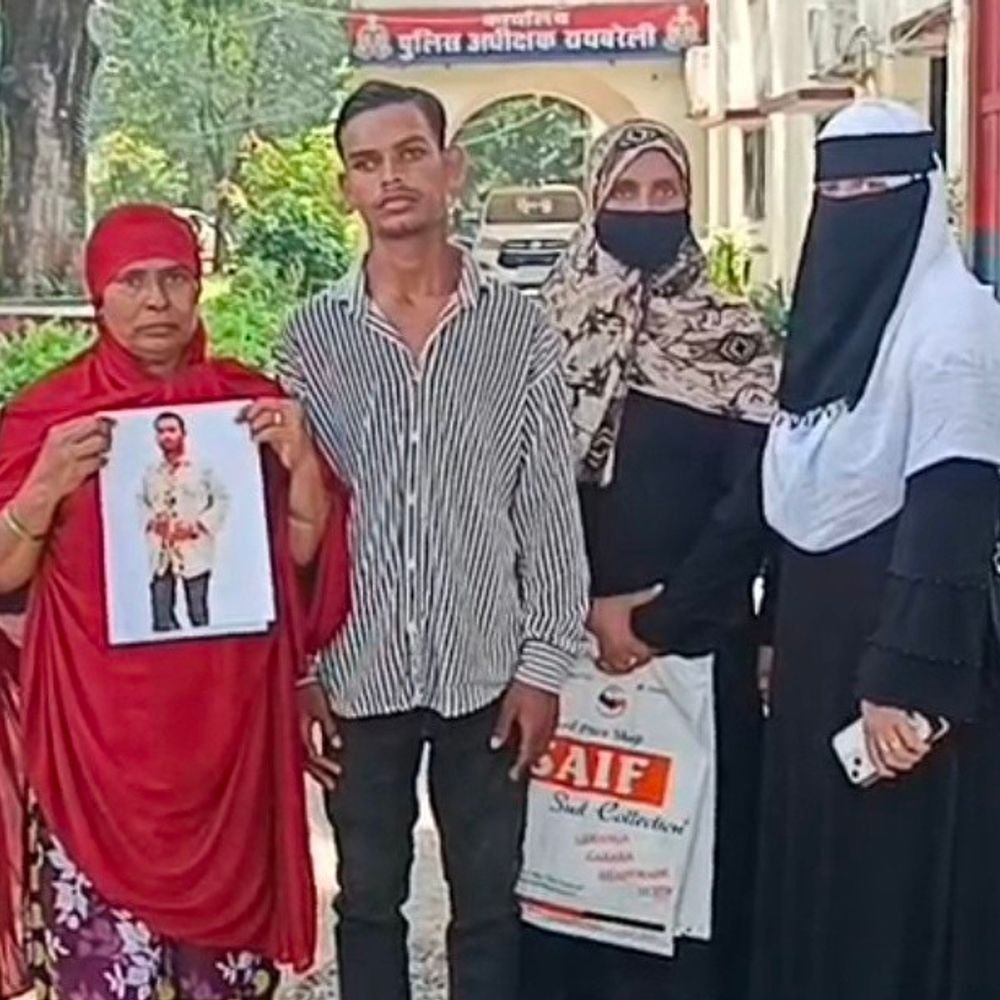 दुबई में एजेंट के जाल में फंसा रायबरेली का आजाद:मां ने एसपी दफ्तर पहुंचकर लगाई गुहार, बेटे की वापसी की मांग