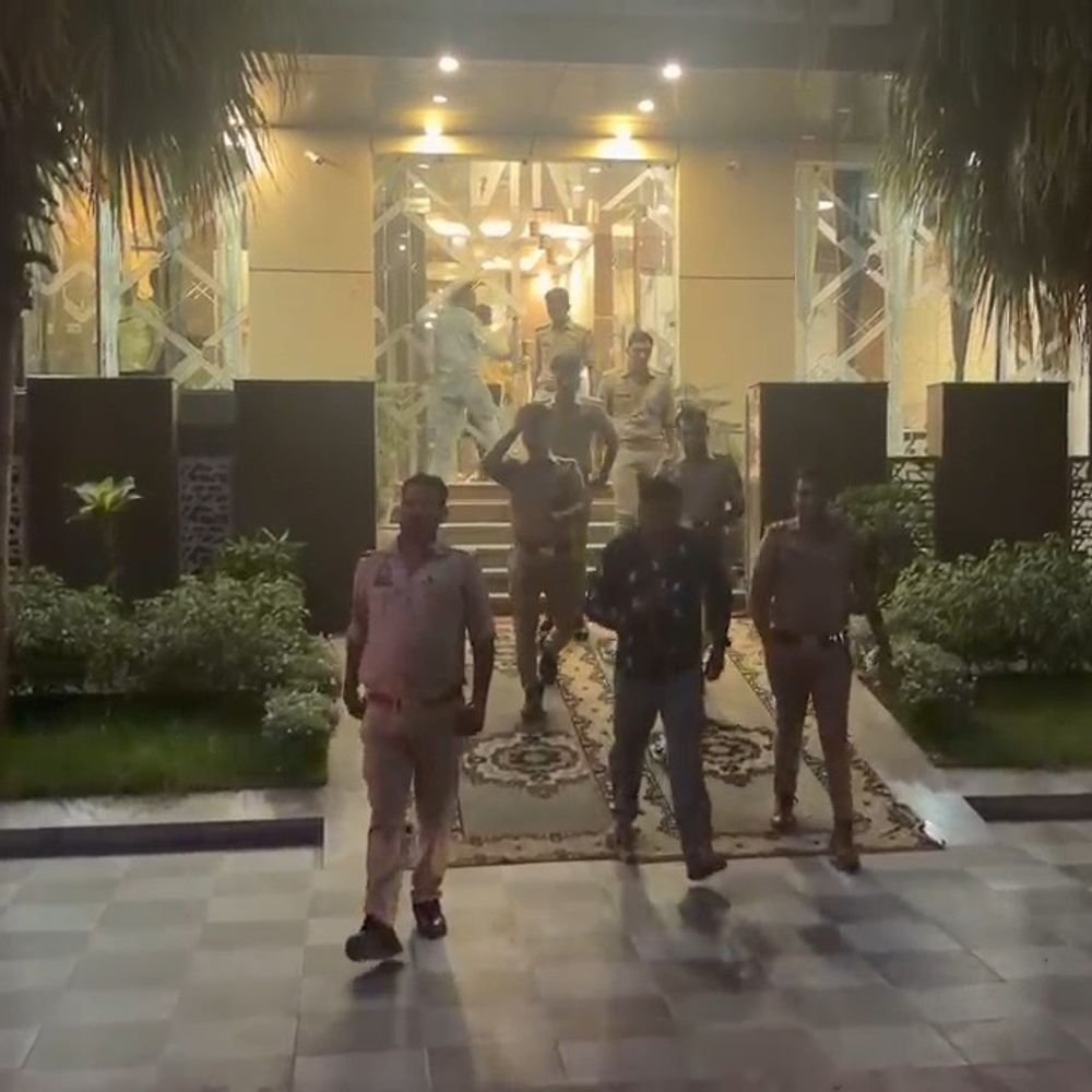 पूर्व विधायक के होटल के पास 3 राउंड फायरिंग:बेटे से बहस के बाद पहले हवाई फायर का दावा, बाद में पिस्टल छोड़कर भागा