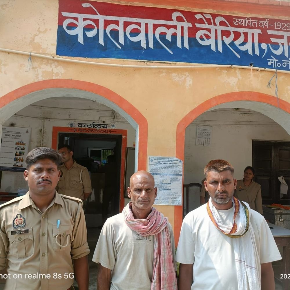बलिया में मांझी चेकपोस्ट गोलीकांड का खुलासा:प्रेम-विवाह से नाराज परिजनों ने ट्रैक्टर चालक को मारी थी गोली, दूसरे की जांघ में लगी; दो आरोपी गिरफ्तार