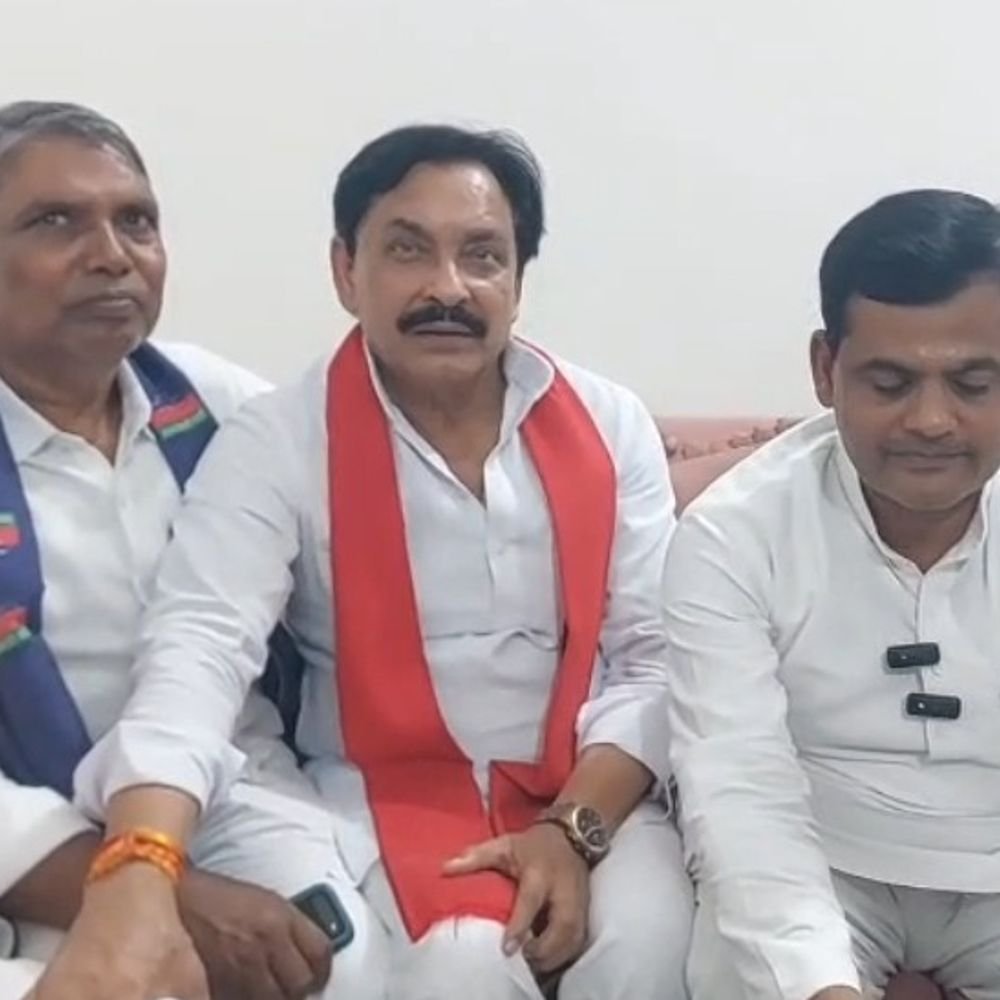 सपा कार्यकर्ता 8 अक्टूबर को बिधूना में जुटेंगे:'देश बचाओ, वोट बचाओ' अभियान के तहत होगी बैठक, अखिलेश ने उठाया था मुद्दा
