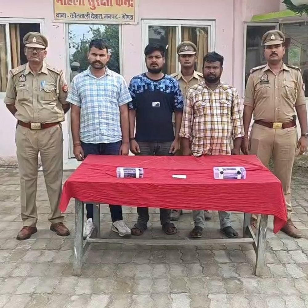 शराब पीने के दौरान विवाद, दबदबा बनाने को हवाई फायरिंग:गोंडा में 3 आरोपी गिरफ्तार; पिस्टल-कारतूस बरामद