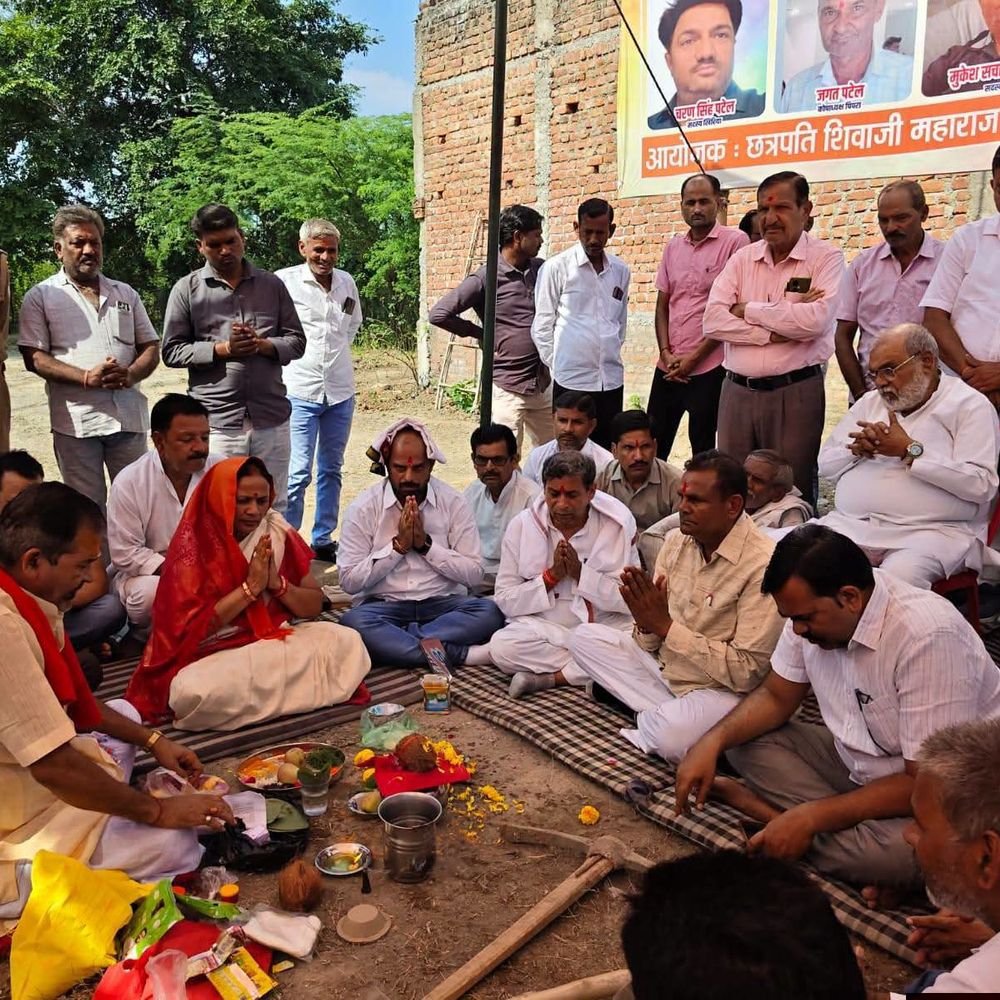 गुरसरांय में छात्रावास का शिलान्यास:तीन जिलों के गरीब बच्चों के लिए बनेगा छत्रपति शिवाजी महाराज छात्रावास