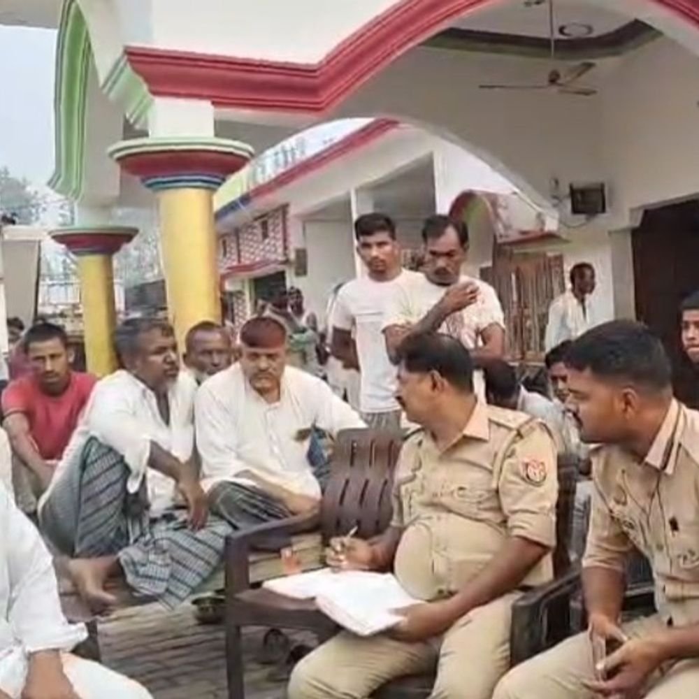 बहराइच में ग्राम प्रधान के घर 40 लाख की चोरी:7-8 किलो चांदी और 200 ग्राम सोना ले गए चोर