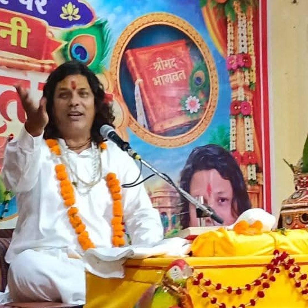 नहटौर में श्रीमद्भागवत कथा:श्रीकृष्ण-रुक्मिणी विवाह प्रसंग सुनाया, फूलों की होली खेली