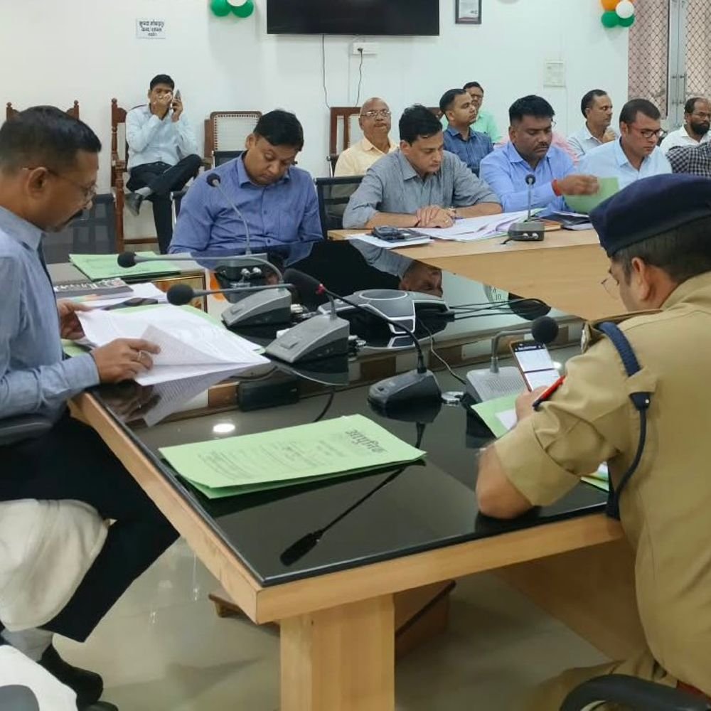 पीईटी परीक्षा में 30816 परीक्षार्थी होंगे शामिल:नकल विहीन कराने को बनी रणनीति, दो पालियों में होगी परीक्षा