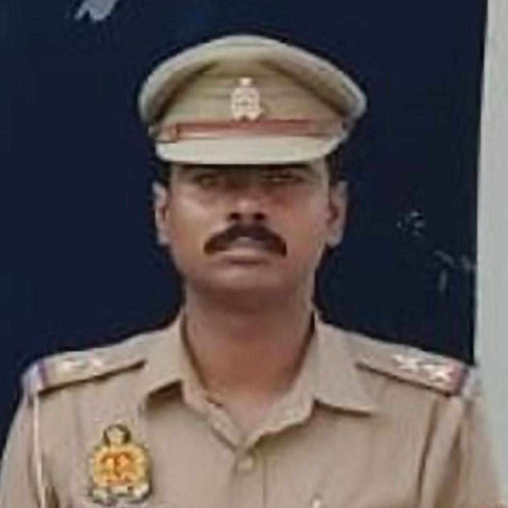 गोंडा एसपी ने कहोबा चौकी प्रभारी को निलंबित किया:लगातार चोरी और रात्रि गश्त में लापरवाही पर हुई कार्रवाई, विभागीय जांच के आदेश भी दिए