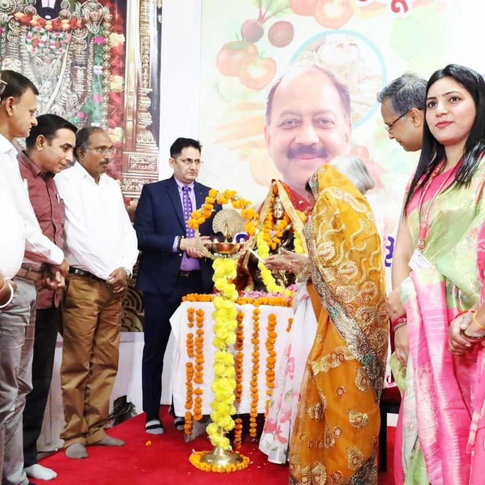 विश्व खाद्य दिवस मनाया:प्रगतिशील किसान और महिलाओं को शॉल और स्मृति चिह्न देकर किया सम्मानित
