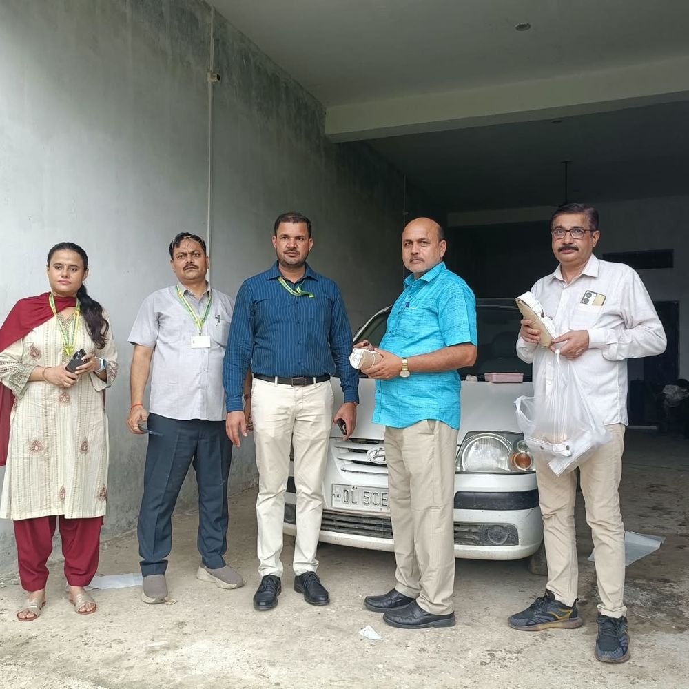 6 खाद्य कारोबारियों पर लगा 1.50 लाख का जुर्माना:हापुड़ में खाद्य पदार्थों में बाहरी कण और वसा की मात्रा में मिली गड़बड़ी