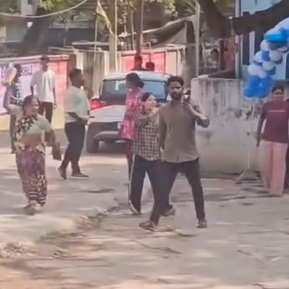 ललितपुर में जेल चौराहे पर दो गुटों में पथराव, VIDEO:पुलिस ने एक पक्ष के 5 लोगों को पकड़ा, दूसरे फरार