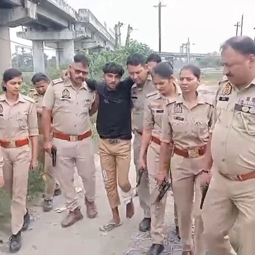 सहारनपुर में दिनदहाड़े पुलिस की मुठभेड़:दुष्कर्म के आरोपी के पैर में लगी गोली, बिना नंबर प्लेट की बाइक बरामद