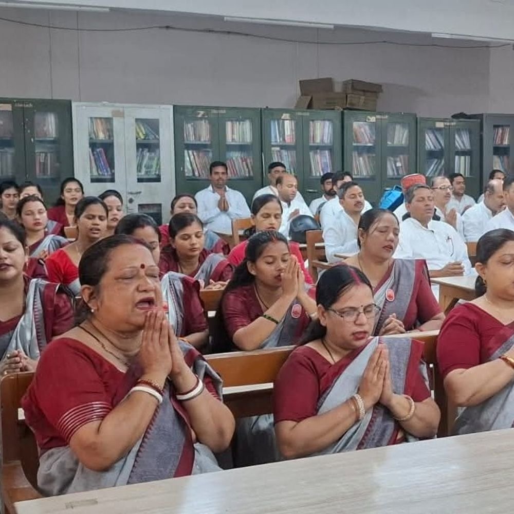 गांधी-शास्त्रीजी की जयंती मनाई:सूर्यकांत त्रिपाठी ने कहा- स्वच्छता को जन आंदोलन बनाएं, देश सेवा के व्रत को निभाएं