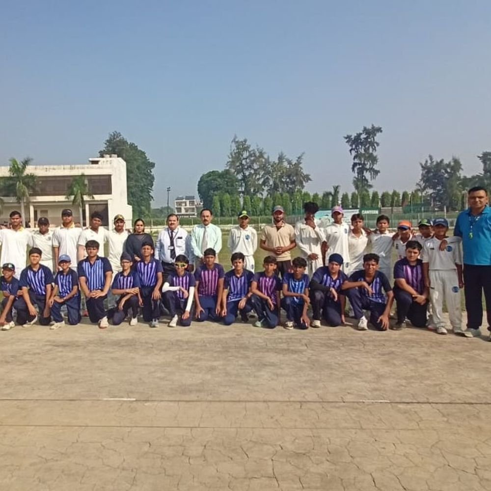 मुरादाबाद में मॉडर्न पब्लिक स्कूल और एसबीएस बिलारी फाइनल में:इंटर स्कूल क्रिकेट टूर्नामेंट का फाइनल 15 अक्टूबर को होगा
