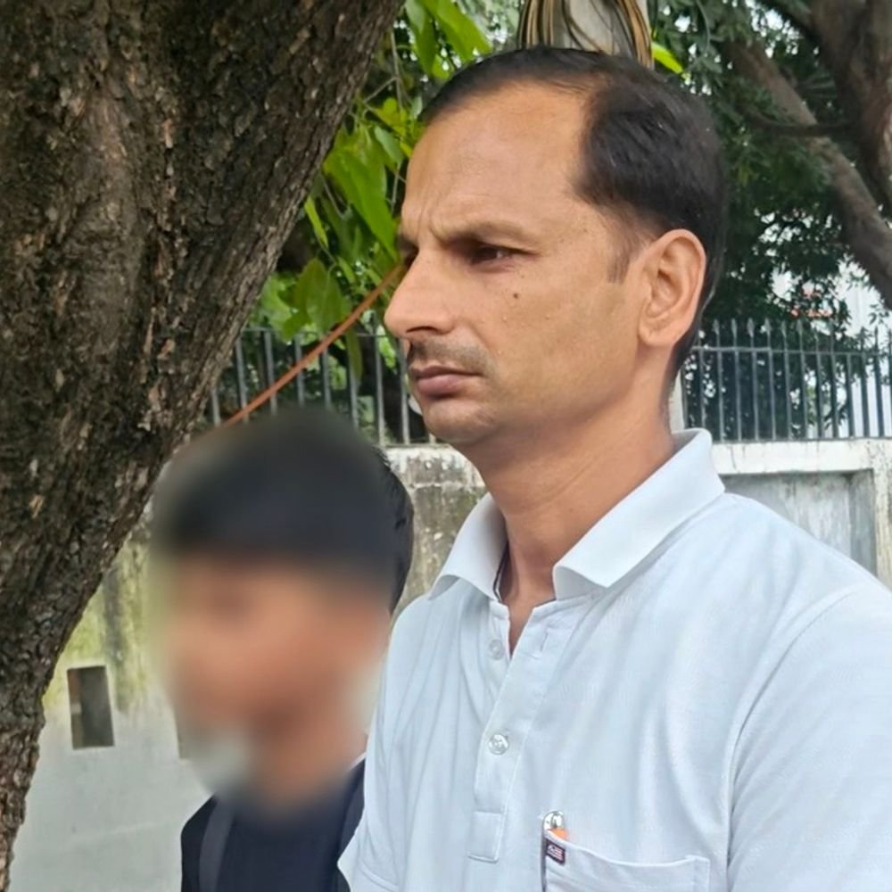 नवोदय स्कूल में बेटे की पिटाई से परेशान:कन्नौज में पिता बोले- बेटे को नहीं भेज सकते स्कूल, कटवा लेंगे नाम